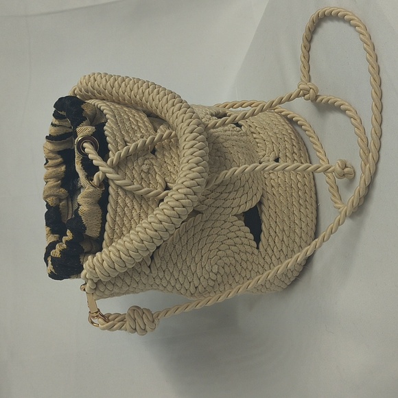 Like New - Zara Raffia Crochet Rope Bucket Bag With Removable Crossbody Strap - Picture 2 of 9